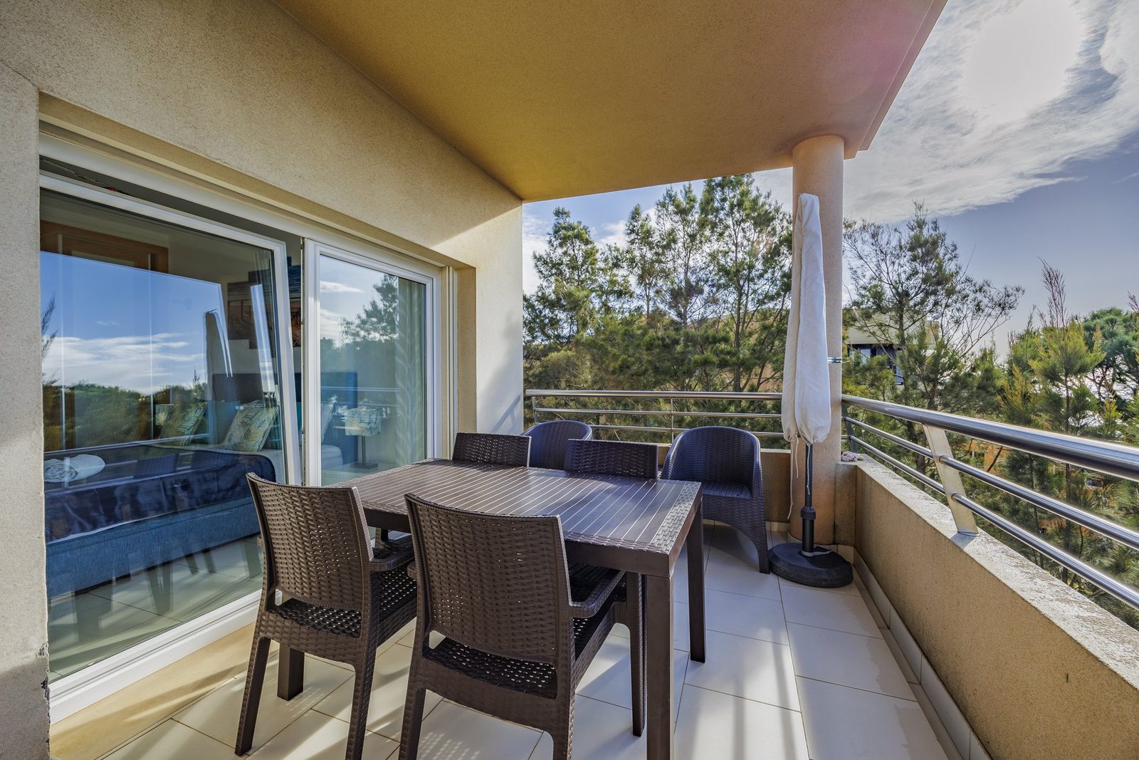 Balcony dining table with tree view