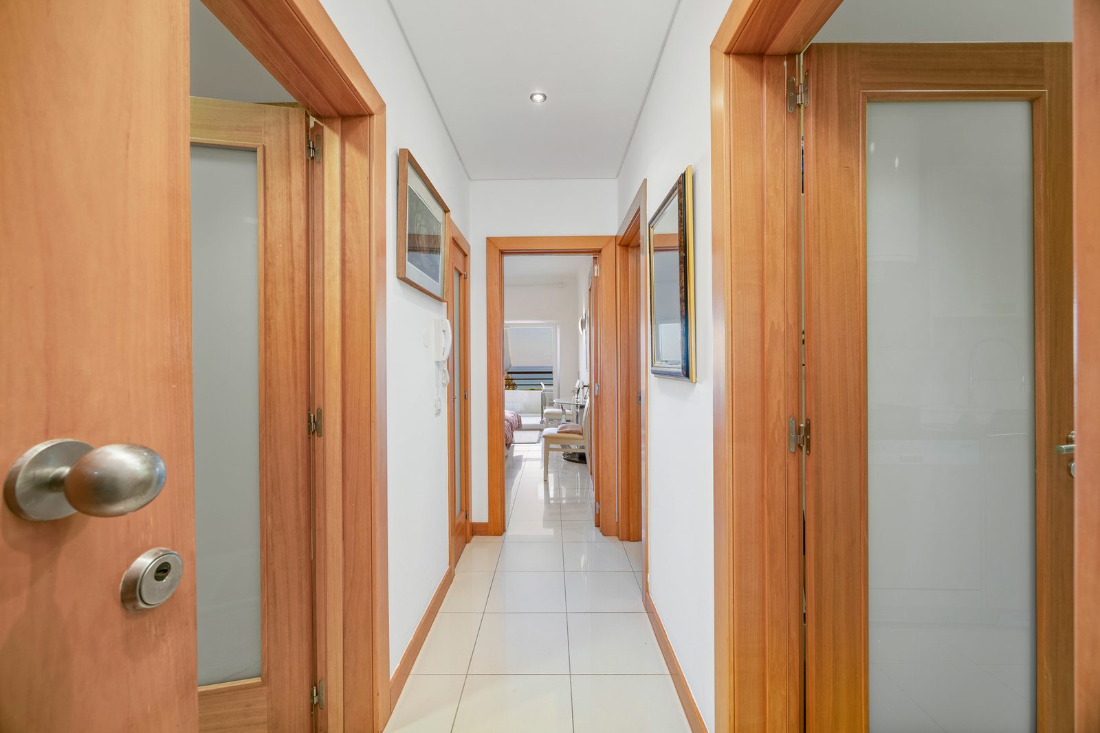 Hallway leading through to the living room